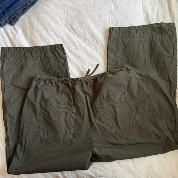 FLASH SALE — LOWEST PRICE ✨ Leset Kyoto Carpenter Pant in Military - Picture 6 of 10